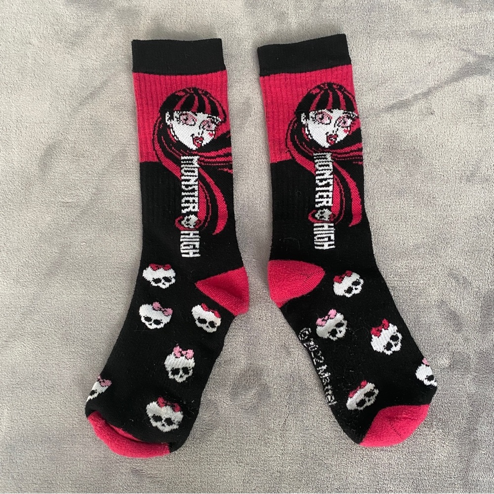 monster high Draculaura Black and Hot Pink Skull Crew Socks
